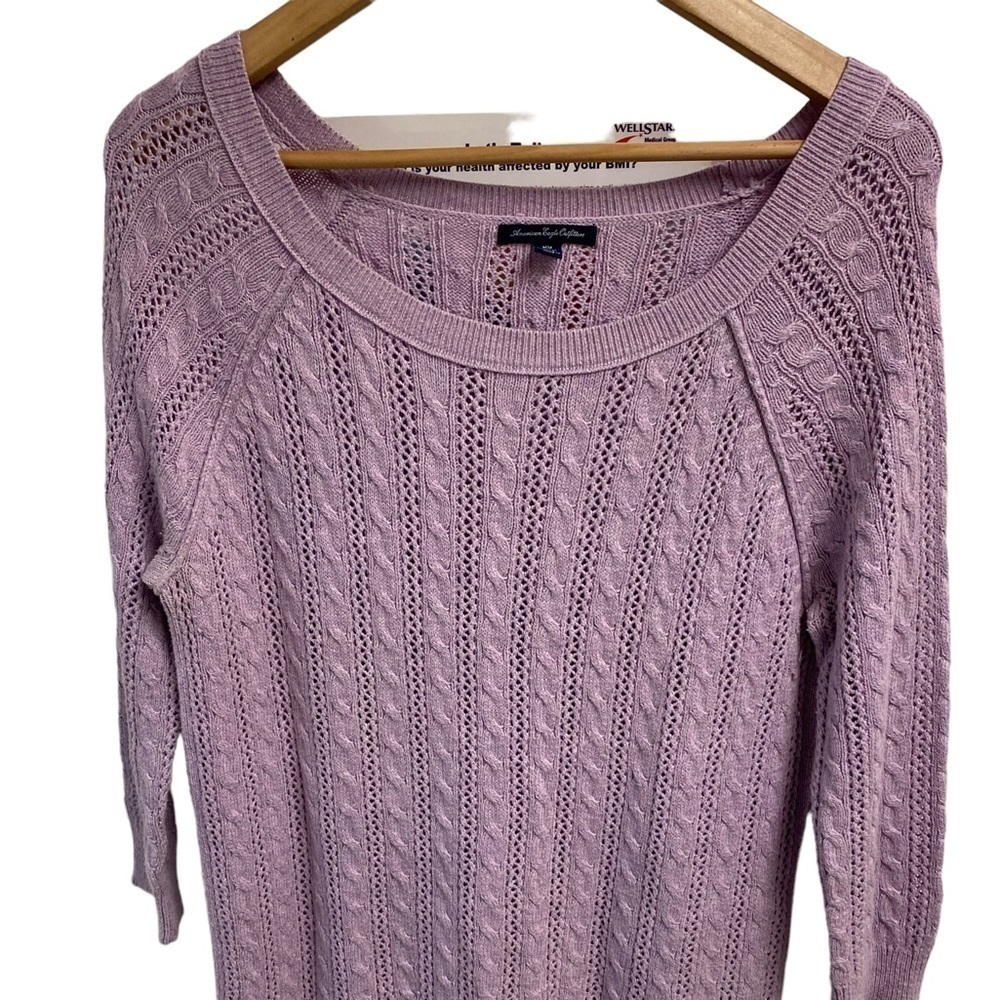 American Eagle sweater size medium.
